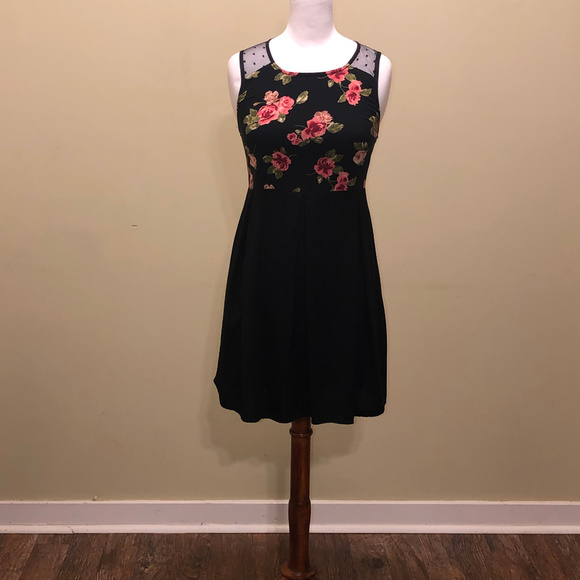 Xhilaration Dresses & Skirts - Host Pick💙 Xhilaration